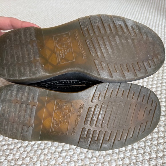 Dr. Martens | 3989 Patent Brogue Shoes Black Oxford Preppy Punk Classic | Size 6 - Picture 13 of 13